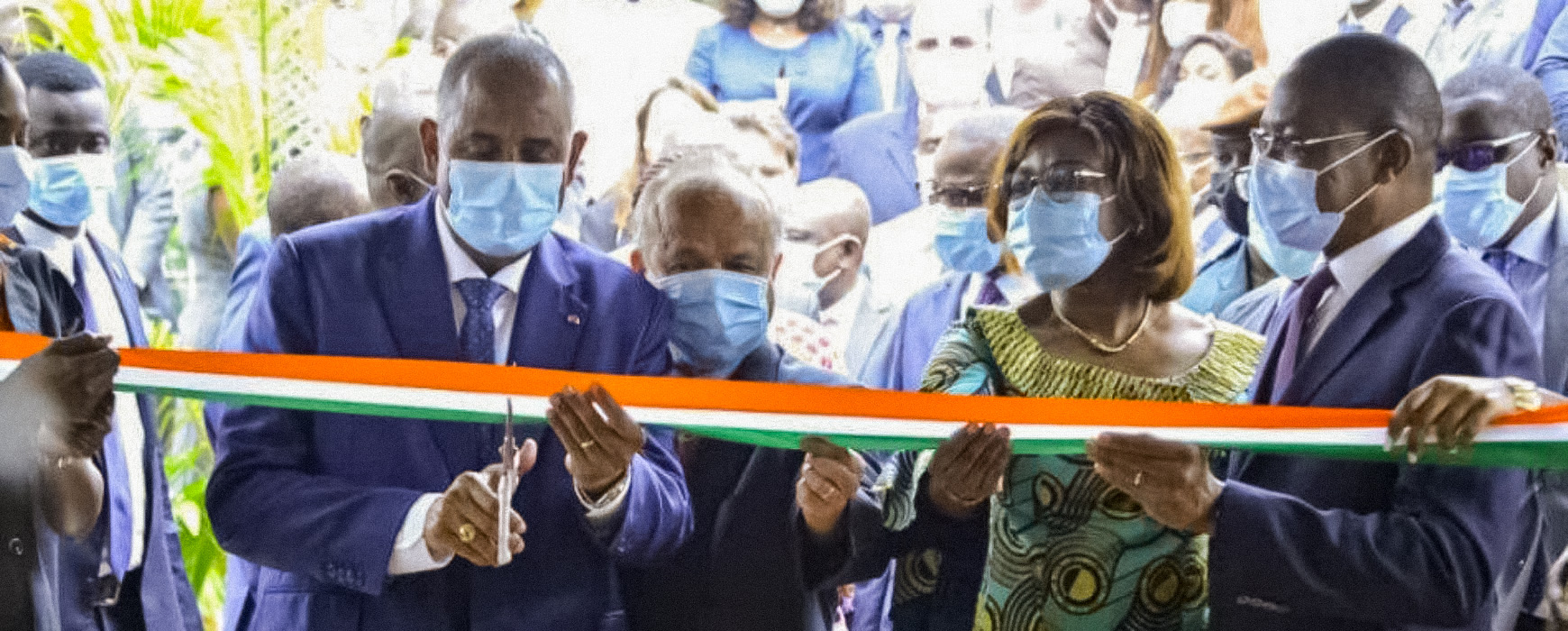 Le Premier Ministre inaugure le centre de production du projet SIGFU en Côte d’Ivoire